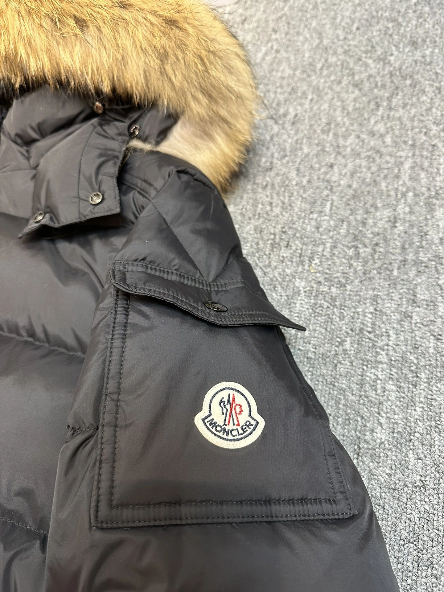 wg.luxury- 7o9385r down jacket oversized 2Colour item:D-F365I0706-2